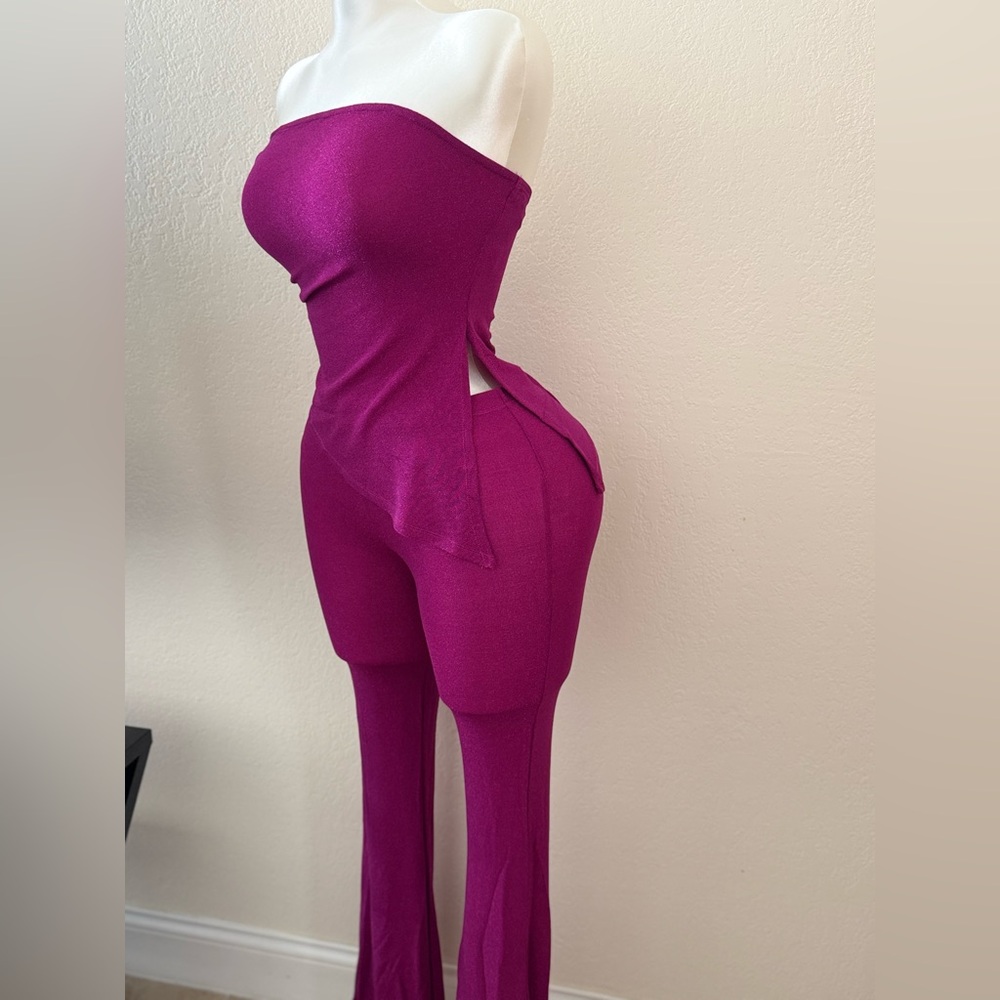 Set - Picture 2 of 2